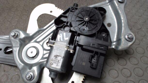 Foto: FENSTERHEBER ELEKTRISCH HINTEN LINKS eines Renault Scenic dCi 130 FAP