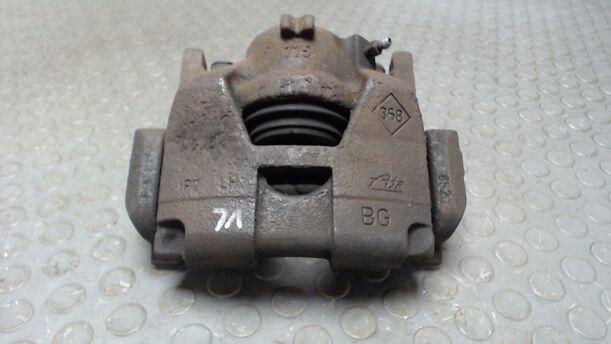 Foto: BREMSSATTEL VORN LINKS eines Renault Scenic dCi 130 FAP