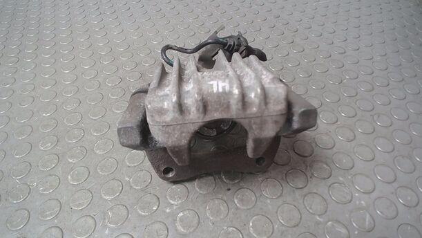 Foto: BREMSSATTEL HINTEN LINKS ( TRW / 255mm BREMSSCHEIBEN ) eines VW Eos 2.0 FSI
