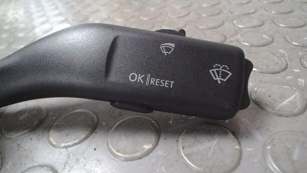 Foto: SCHEIBENWISCHERSCHALTER eines VW Eos 2.0 FSI
