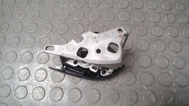 Foto: ADAPTER VERDECKVERSCHLUSS RECHTS eines VW Eos 2.0 FSI