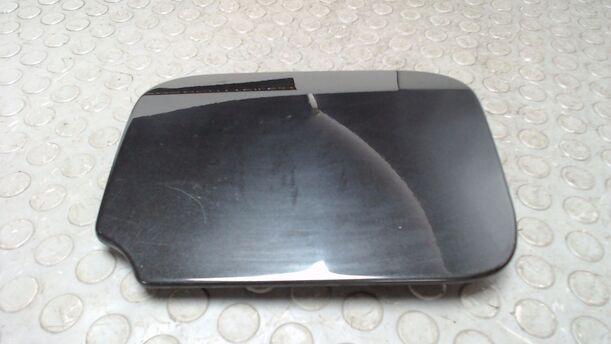 Foto: TANKKLAPPE / TANKDECKEL eines Dacia Logan MCV TCe 90 S&S