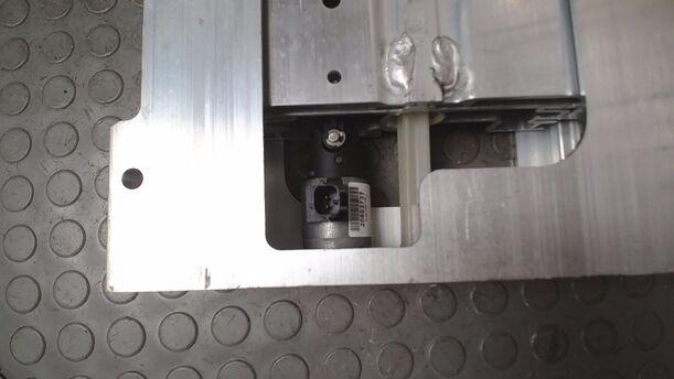 Foto: ÜBEROLLBÜGEL HINTEN LINKS ( EOS ) eines VW Eos 2.0 FSI