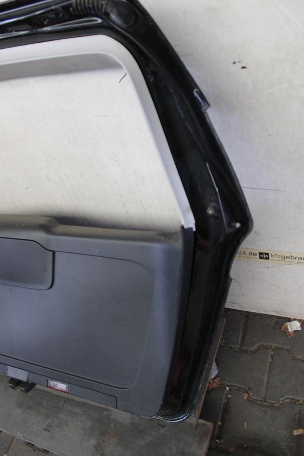 Foto: HECKKLAPPE / HECKDECKEL ( OHNE SCHEIBE ) eines Mercedes-Benz A 150