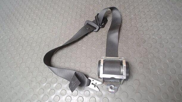 Foto: SICHERHEITSGURT VORN RECHTS ( 4/5 TÜRER ) eines Opel Corsa 1.2 16V (ecoFLEX) Easytronic
