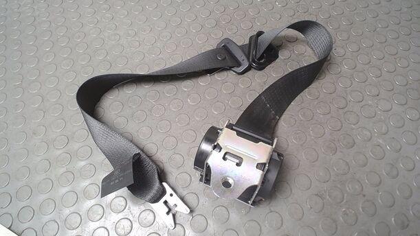 Foto: SICHERHEITSGURT VORN RECHTS ( 4/5 TÜRER ) eines Opel Corsa 1.2 16V (ecoFLEX) Easytronic