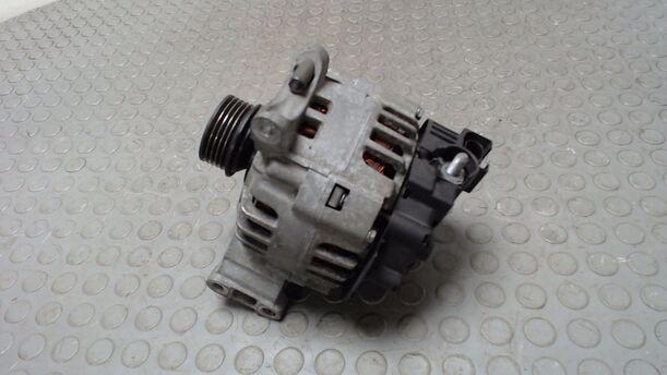Foto: LICHTMASCHINE ( 90A ) eines Mercedes-Benz A 150