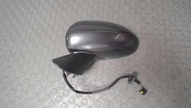 Foto: AUSSENSPIEGEL ELEKTRISCH VERSTELLBAR ( OHNE SPIEGELGLAS ) eines Opel Corsa 1.2 16V (ecoFLEX) Easytronic
