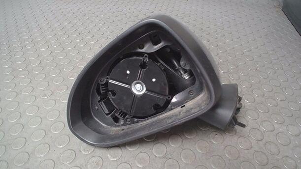 Foto: AUSSENSPIEGEL ELEKTRISCH VERSTELLBAR ( OHNE SPIEGELGLAS ) eines Opel Corsa 1.2 16V (ecoFLEX) Easytronic