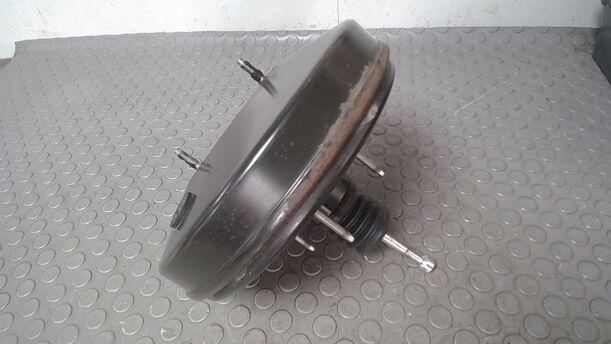 Foto: BREMSKRAFTVERSTÄRKER eines Opel Corsa 1.2 16V (ecoFLEX) Easytronic