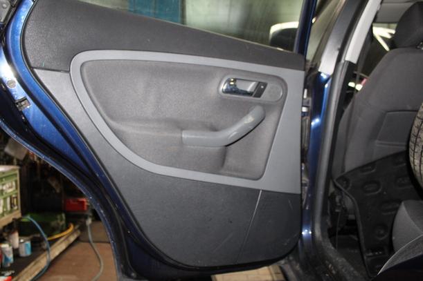 Foto: TÜR HINTEN LINKS eines Seat Ibiza 1.4 TDI