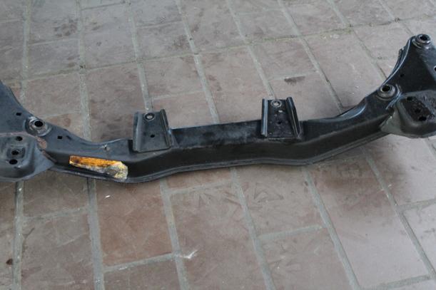 Foto: VORDERACHSE/ ACHSE VORN eines BMW 318i