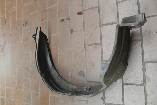 Foto: RADHAUSSCHALE/ INNENRADHAUS VORN RECHTS eines Opel Agila 1.0 12 V