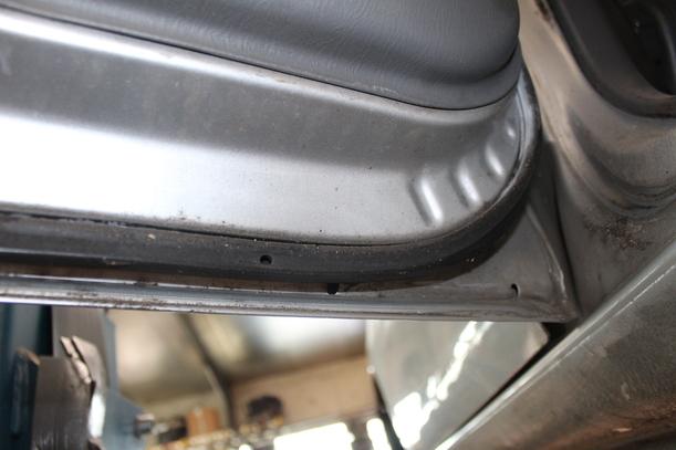 Foto: TÜR HINTEN LINKS eines Opel Agila 1.0 12 V