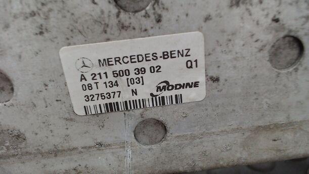 Foto: LADELUFTKÜHLER eines Mercedes-Benz E 320 CDI 4Matic Automatik