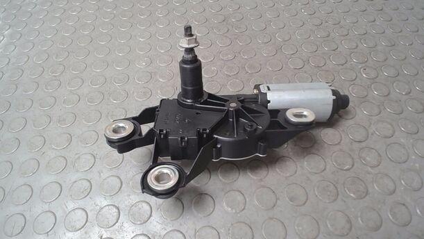 Foto: SCHEIBENWISCHERMOTOR HINTEN eines Seat Ibiza 1.4 TDI