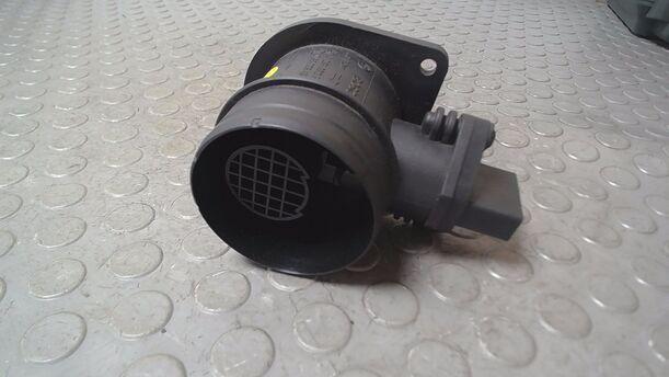 Foto: LUFTMASSENMESSER BOSCH eines Seat Ibiza 1.4 TDI