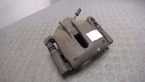 Foto: BREMSSATTEL VORN LINKS BOSCH eines Citroen C3 Picasso HDi 90 FAP GL