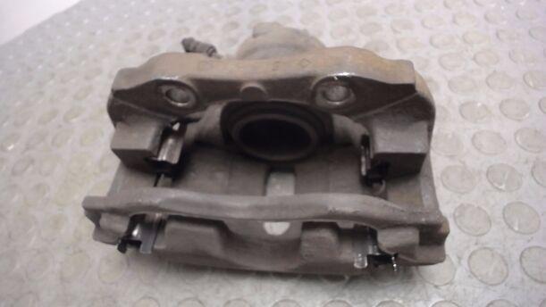 Foto: BREMSSATTEL VORN LINKS BOSCH eines Citroen C3 Picasso HDi 90 FAP GL