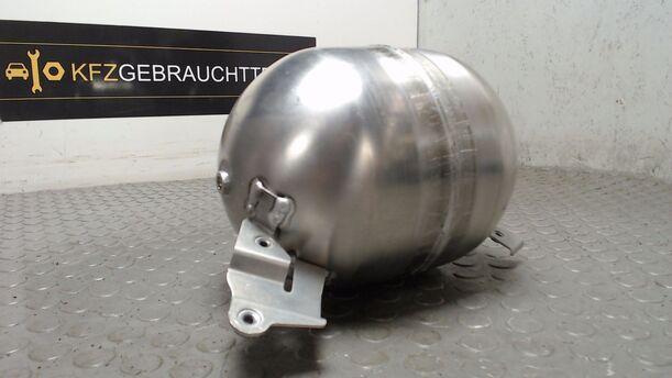 Foto: DRUCKSPEICHER / DRUCKKAMMER eines Mercedes-Benz E 320 CDI 4Matic Automatik GL