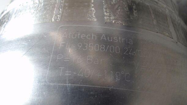 Foto: DRUCKSPEICHER / DRUCKKAMMER eines Mercedes-Benz E 320 CDI 4Matic Automatik GL