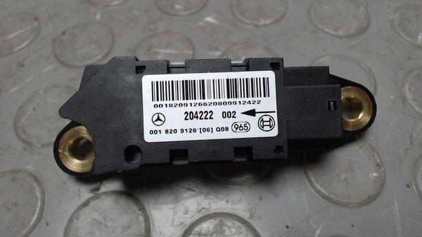 Foto: CRASHSENSOR / AUFPRALLSENSOR eines Mercedes-Benz E 320 CDI 4Matic Automatik GL