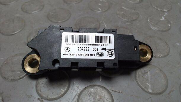 Foto: CRASHSENSOR / AUFPRALLSENSOR eines Mercedes-Benz E 320 CDI 4Matic Automatik GL