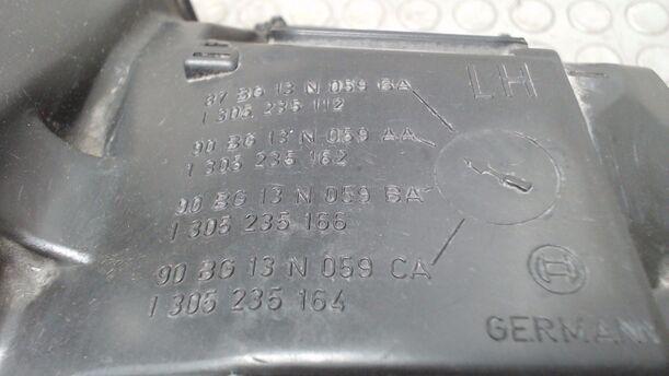 Foto: SCHEINWERFER RECHTS ( 87' ) eines Ford Sierra GL