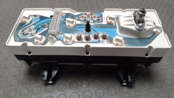 Foto: TACHOEIMHEIT / KOMBIINSTRUMENT eines Ford Sierra GL