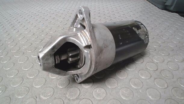 Foto: ANLASSER / STARTER  BOSCH eines Opel Corsa 1.0 12V GL