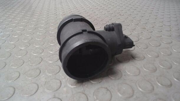 Foto: LUFTMASSENMESSER BOSCH eines Opel Corsa 1.0 12V GL
