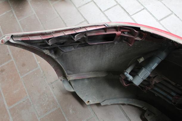 Foto: STOSSFÄNGER/ STOßSTANGE VORN ( LIMOUSINE ) eines VW Golf 1.6 FSI GL