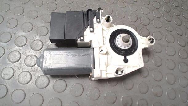 Foto: FENSTERHEBERMOTOR HINTEN LINKS eines VW Golf 1.6 FSI GL