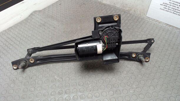 Foto: SCHEIBENWISCHERMOTOR VORN ( MIT GESTELL ) eines Ford Sierra GL