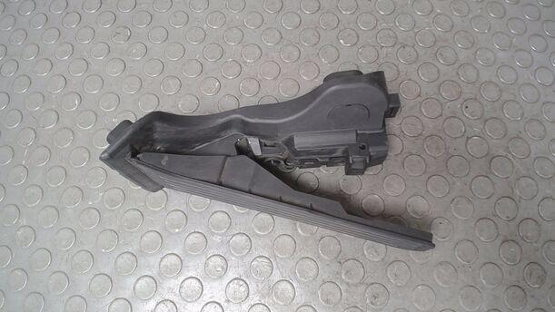 Foto: GASPEDAL eines VW Golf 1.6 FSI GL
