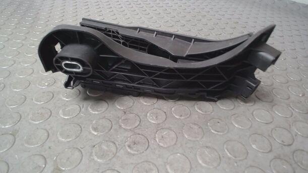 Foto: GASPEDAL eines VW Golf 1.6 FSI GL