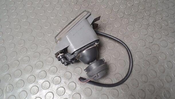 Foto: NEBELSCHEINWERFER RECHTS ( BIS 1993 ) eines VW Passat Variant 1.8 GL