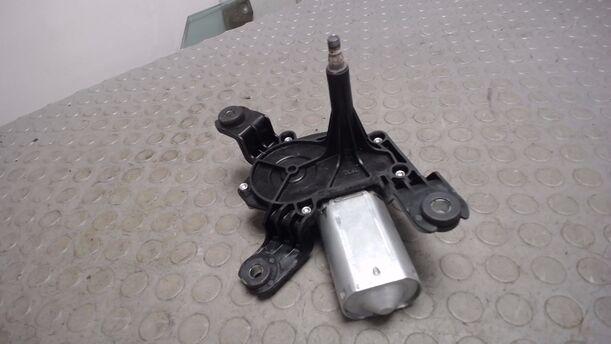 Foto: SCHEIBENWISCHERMOTOR HINTEN eines Opel Corsa 1.0 12V GL