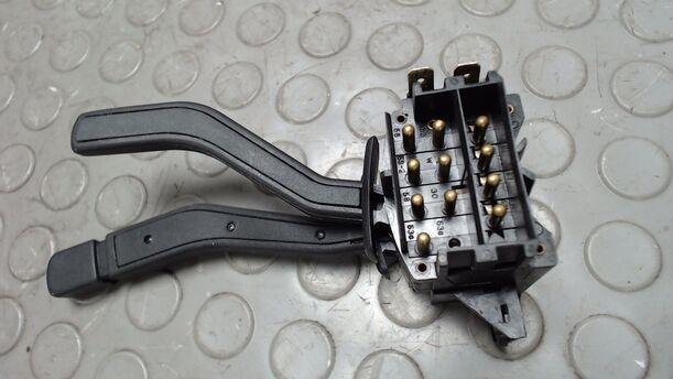 Foto: SCHEIBENWISCHERSCHALTER / LICHTSCHALTER eines Ford Sierra GL