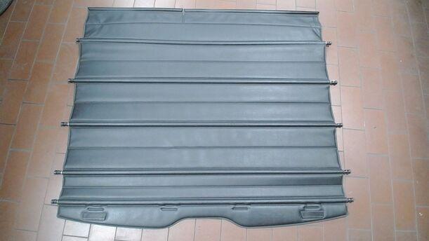 Foto: LADERAUMABDECKUNG eines VW Passat Variant 1.8 GL