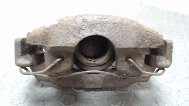 Foto: BREMSSATTEL VORN LINKS eines Ford Sierra GL