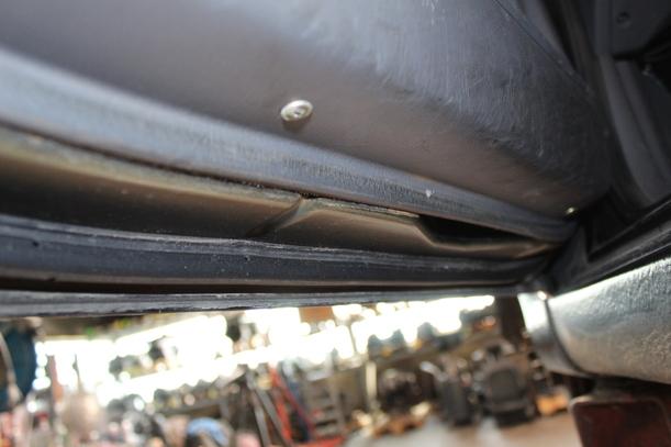 Foto: TÜR VORN LINKS ( COMBI ) eines Toyota Avensis 1.6 Combi GL