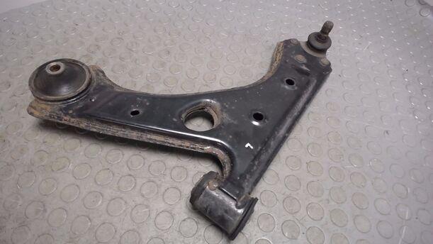 Foto: QUERLENKER VORN LINKS eines Opel Corsa 1.0 12V GL