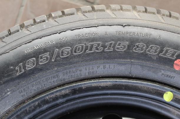 Foto: RESERVERAD 6x15 ET39 eines Toyota Avensis 1.6 Combi GL