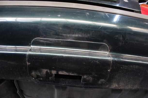 Foto: STOSSFÄNGER / STOßSTANGE HINTEN eines BMW 520i GL