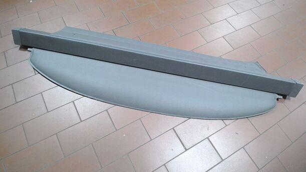 Foto: LADERAUMABDECKUNG ( COMBI ) eines Toyota Avensis 1.6 Combi GL