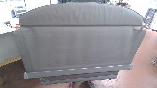 Foto: LADERAUMABDECKUNG ( COMBI ) eines Toyota Avensis 1.6 Combi GL