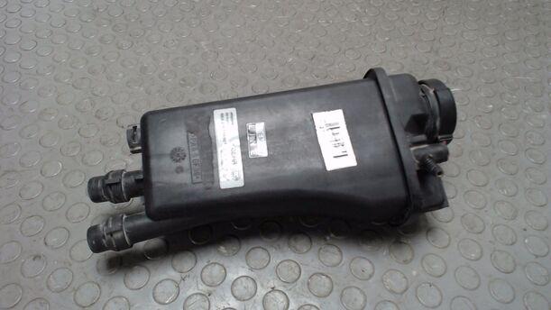 Foto: AUSGLEICHSBEHÄLTER eines BMW 520i GL