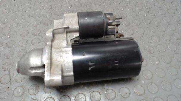 Foto: ANLASSER / STARTER  BOSCH eines BMW 520i GL
