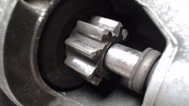 Foto: ANLASSER / STARTER  BOSCH eines BMW 520i GL